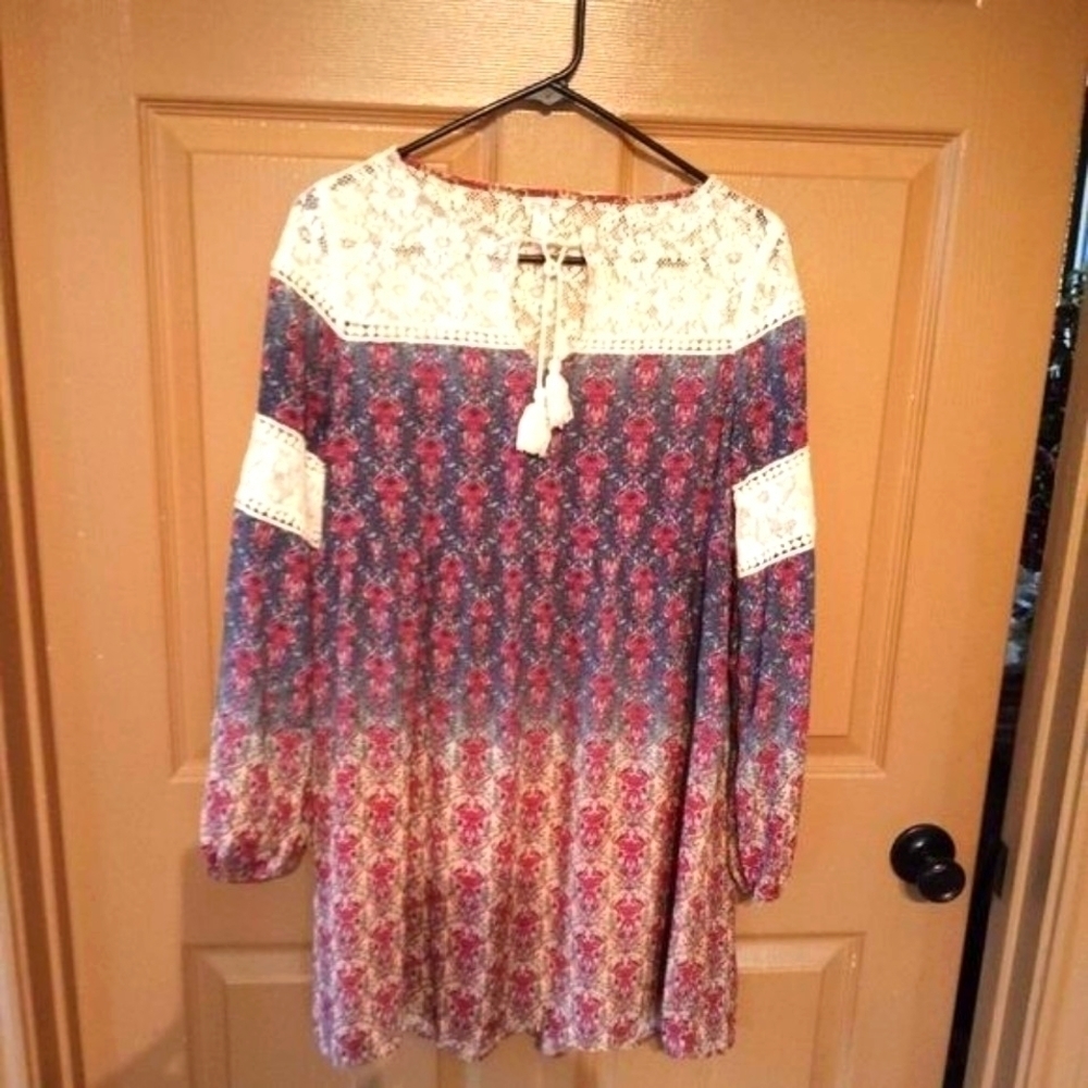4@30.00 or 22.00𝅺 Cute Top by XHILARATION